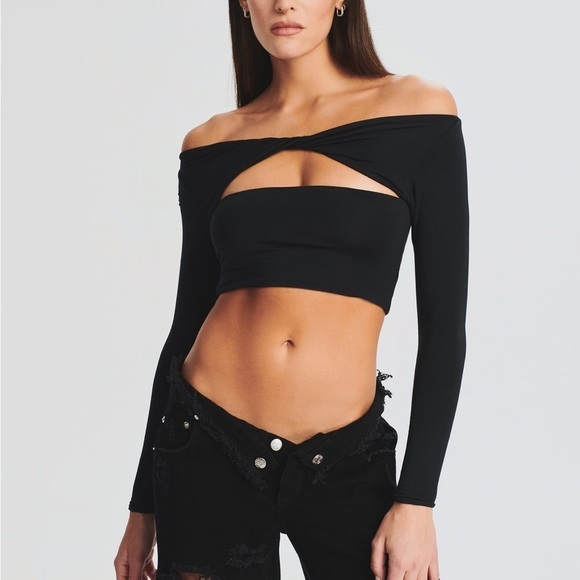 NWT Ser.o.ya Ellis Twist Front Crop Top in Black - Picture 1 of 9